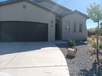 Building Photo - 3 Bedroom, 2 Bathroom Home! Schedule a Sho...