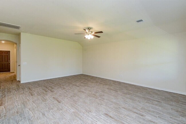 Building Photo - 9731 Birdsnest Ct