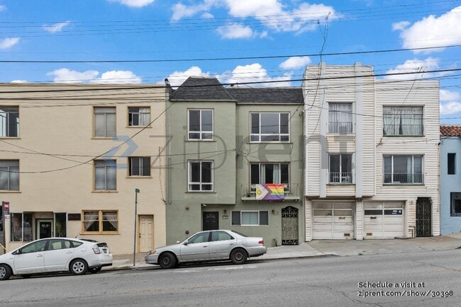 Building Photo - 4542 Cabrillo St