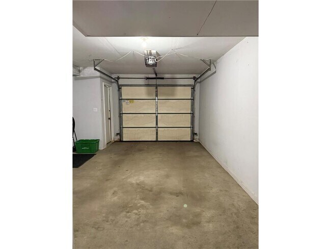 Building Photo - 1706 Lincoln Ave