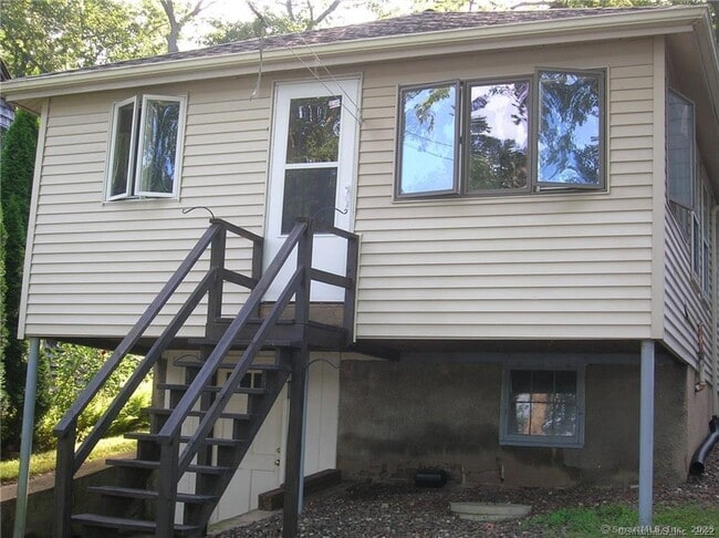Building Photo - 110 Great Hill Pond Rd