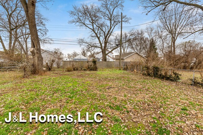 Building Photo - 50 Florence Ave