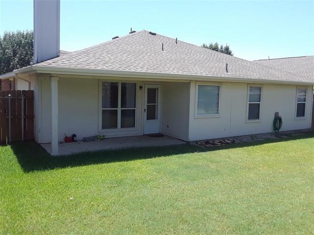 Building Photo - 2428 Collier Dr