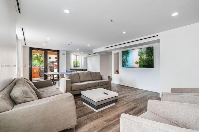 Building Photo - 100 N Federal Hwy