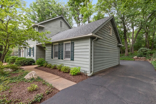 Building Photo - 12819 Huntercreek Rd