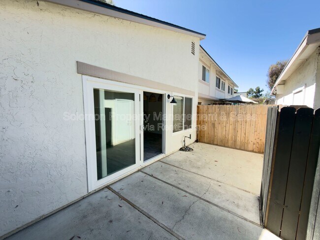 Building Photo - 3623 Harbor Crest Way