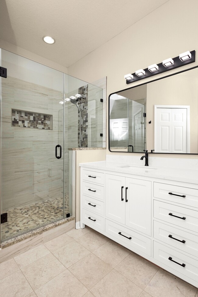 Building Photo - 14480 Chinese Elm Dr