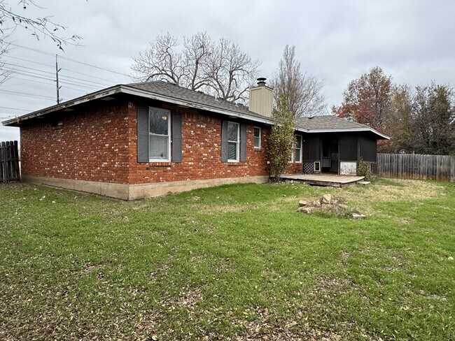 Building Photo - 717 NW 67th St