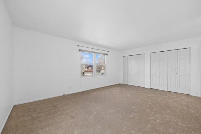 Building Photo - 1553 Brandywyn Ct N