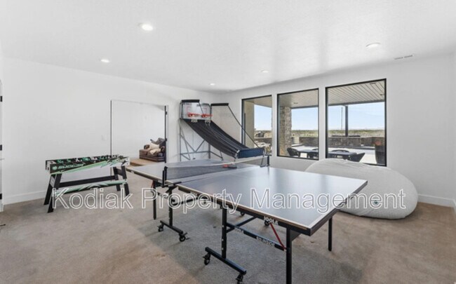 Building Photo - 454 S Buffalo Ranch Rd