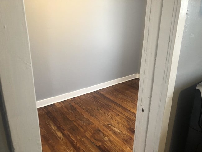 Building Photo - 1714 W 46th St