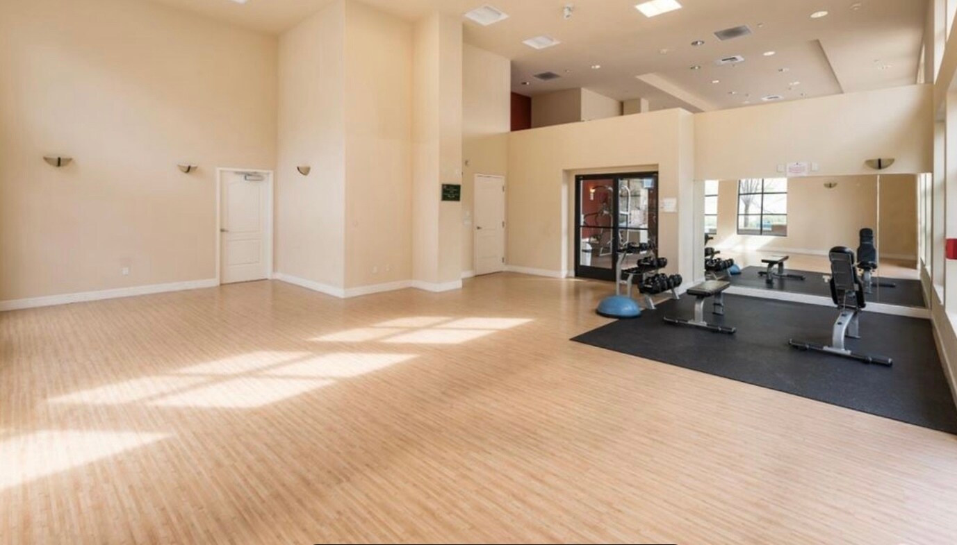 Building Photo - 2260 Gellert Blvd