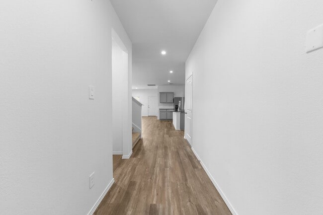 Building Photo - 16727 Hemlock Frst Ln