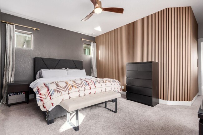 Building Photo - 4BD, 3.5BA Northfield Home with Finished Basement and 2-Car Garage