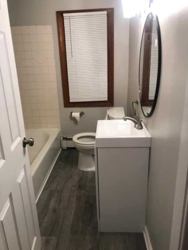 Building Photo - 3799 Fieldview Ave