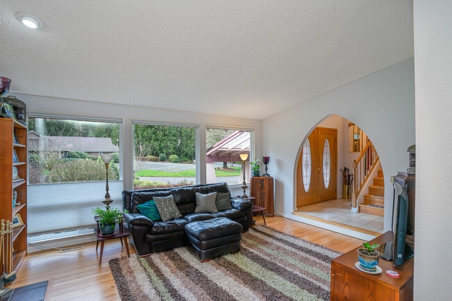 Building Photo - 2404 182nd Ave NE