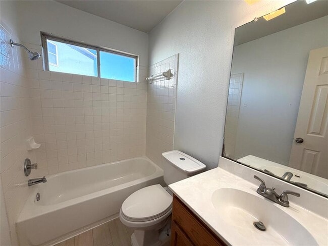 Building Photo - 917 Elderberry Tea Cove