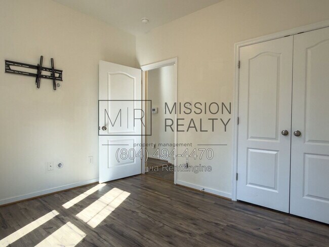 Building Photo - 4219 Hiddenwell Ln
