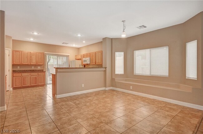 Building Photo - 9185 Wild Briar Ln