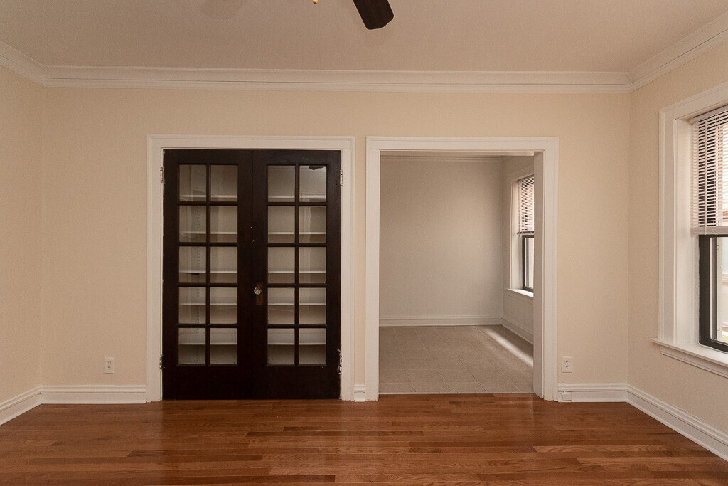 Building Photo - 4646 N Paulina St