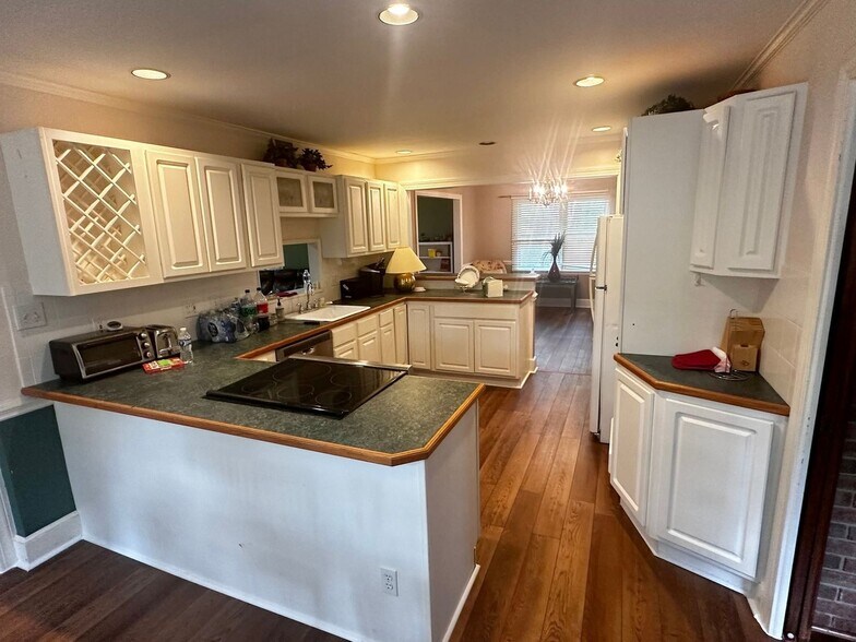 Building Photo - 4316 Brookwood Rd