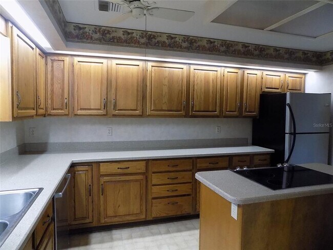 Building Photo - 408 Sassafras Ln