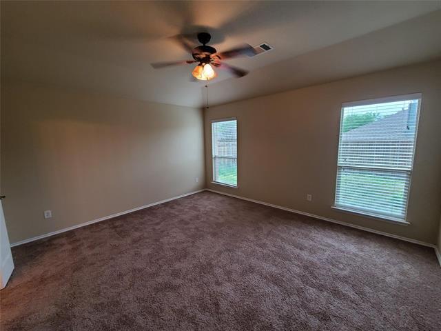 Building Photo - 512 Basswood Ln