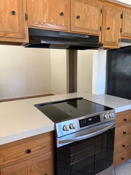 Building Photo - 1239 Amethyst St