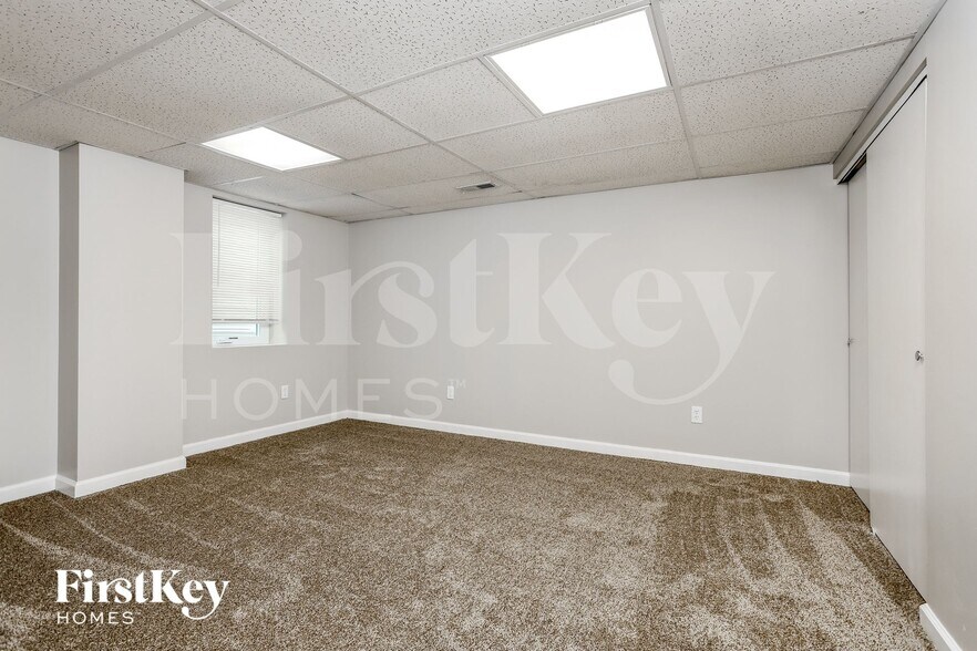 Building Photo - 221 Brookmont Farm Ct