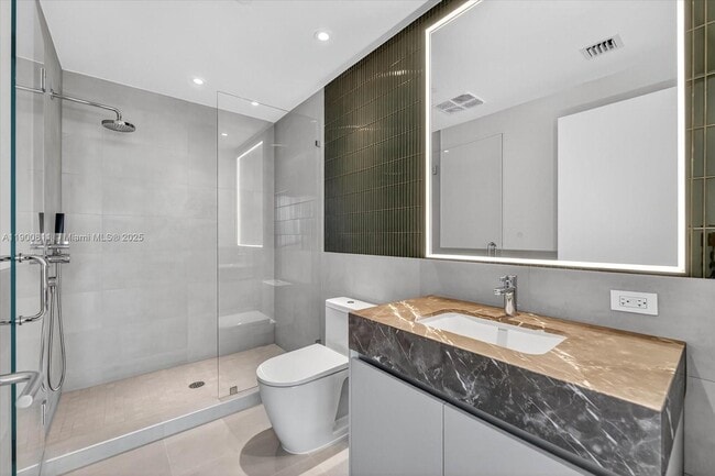 Building Photo - 500 Alton Rd