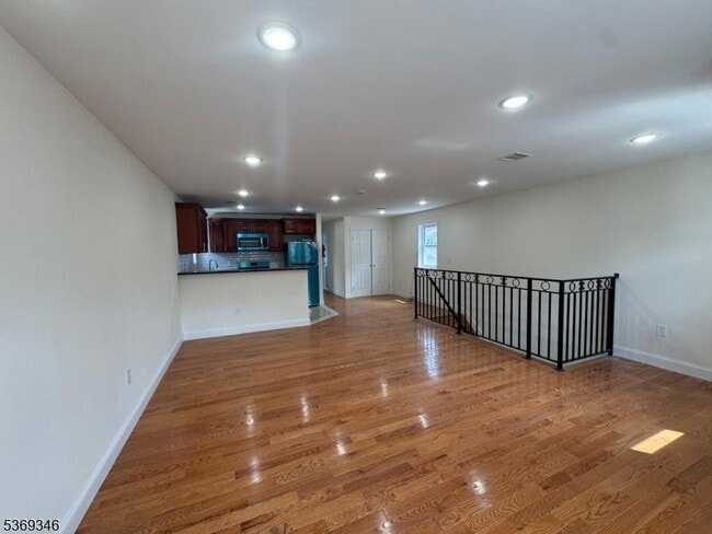 Building Photo - 132 Steuben St