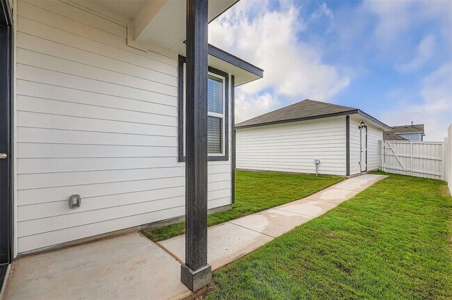 Building Photo - 3079 Winding Creek Rd