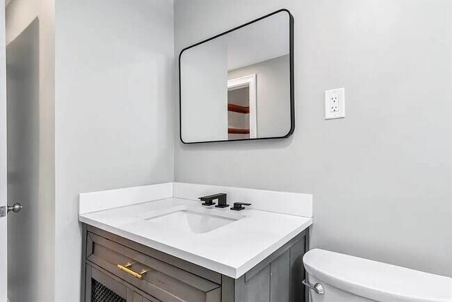 Building Photo - Beautifully Renovated 3-Bedroom Home in Woburn – $3,999.00/mo