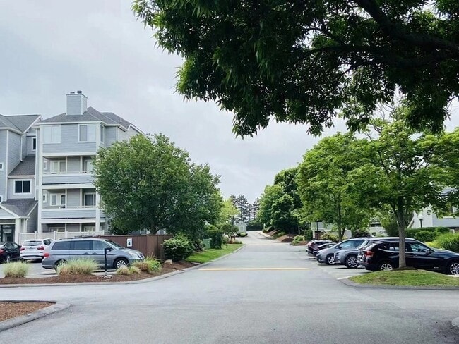 Building Photo - 200 Falls Blvd