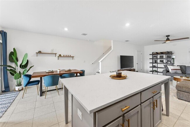 Building Photo - 10718 Ironwood Tree Wy