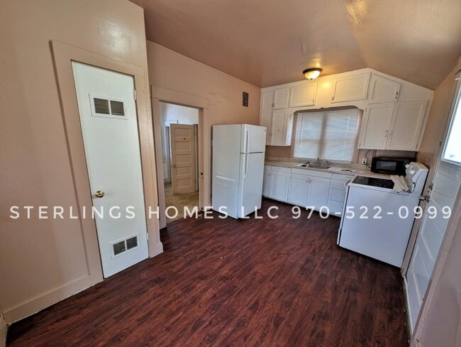 Building Photo - 908 N 6th St