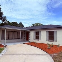 Building Photo - 6411 Santa Monica Dr
