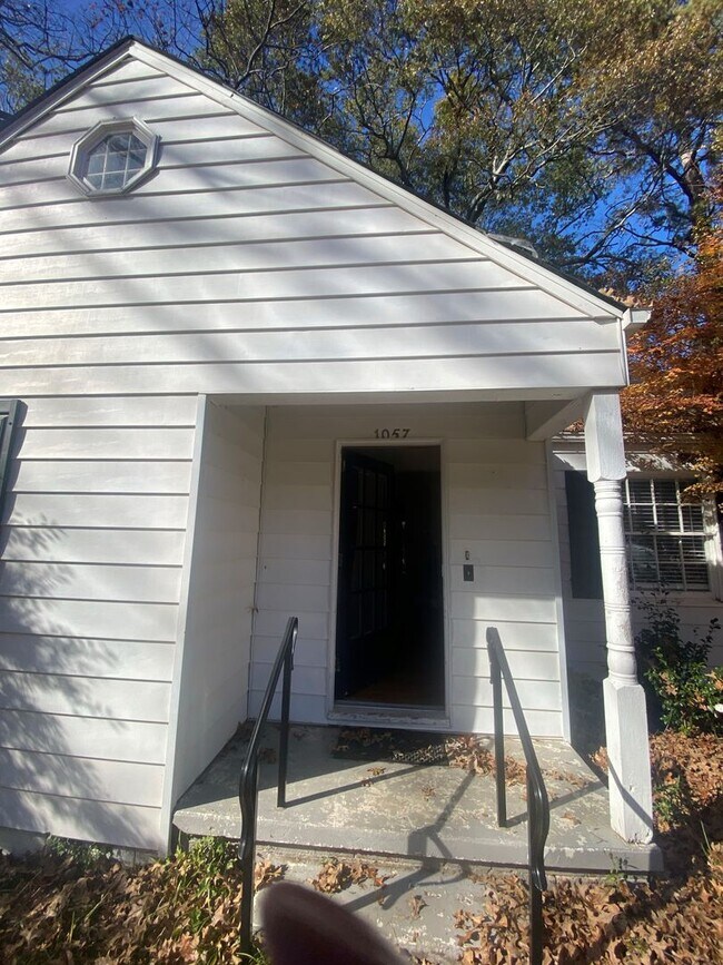 Building Photo - "Get ready to step into your new dream home – it's all set and waiting for you!"