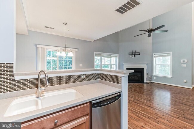 Building Photo - 11117 Wortham Crest Cir