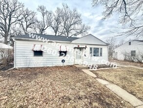 Building Photo - 3 Bedroom House