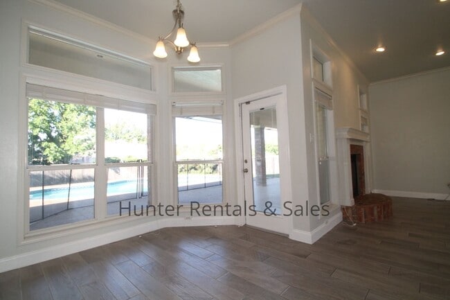 Building Photo - Country Trails Gem with a Pool Made for Te...