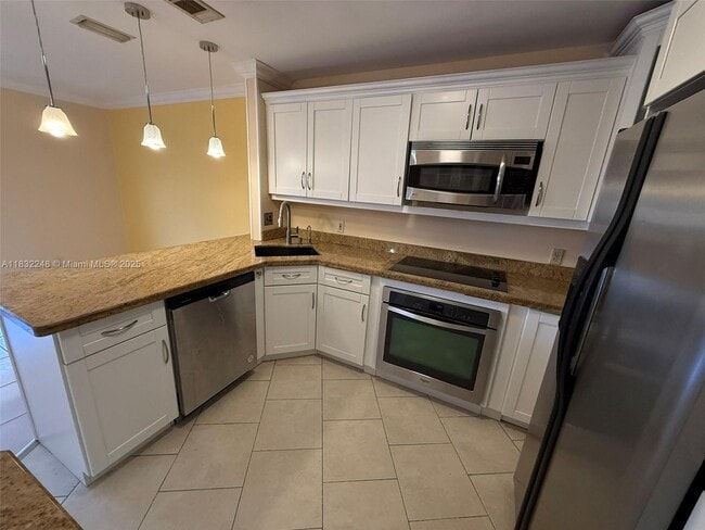 Building Photo - 9842 Watermill Cir