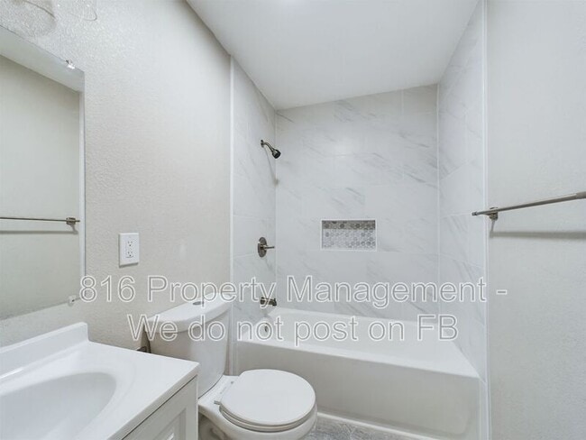 Building Photo - 9401 Bristol Ave