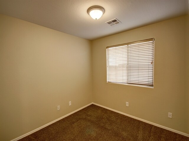 Building Photo - 7202 S 45th Ave