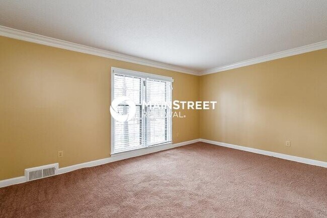 Building Photo - 5 Bedroom Pet-Friendly Home in Cordova, TN with Main Street Renewal