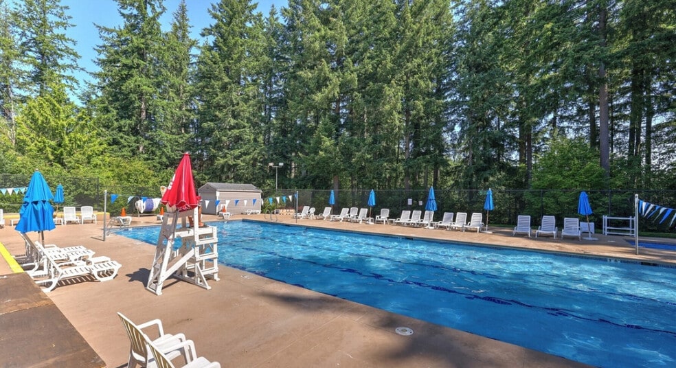 Klahanie’s heated pools included - 25025 SE Klahanie Blvd