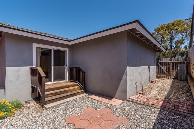 Building Photo - 2 bedroom, 1 bath house in Morro Bay