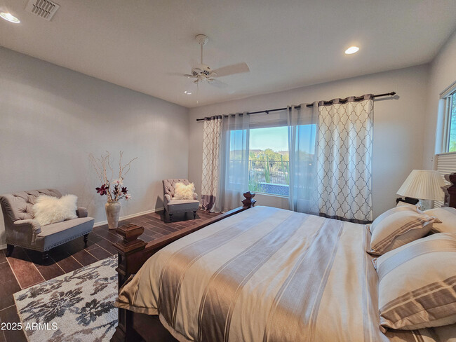 Building Photo - 5947 E Sienna Bouquet Pl