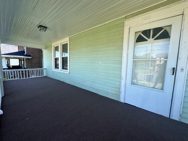 Building Photo - 1115 N Cameron Ave
