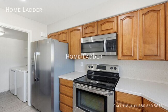 Building Photo - 5849 N 81st St